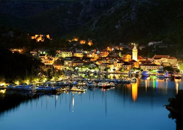 Apartment Cagle - Dream View And Full Privacy In Oasis Of Peace Skradin